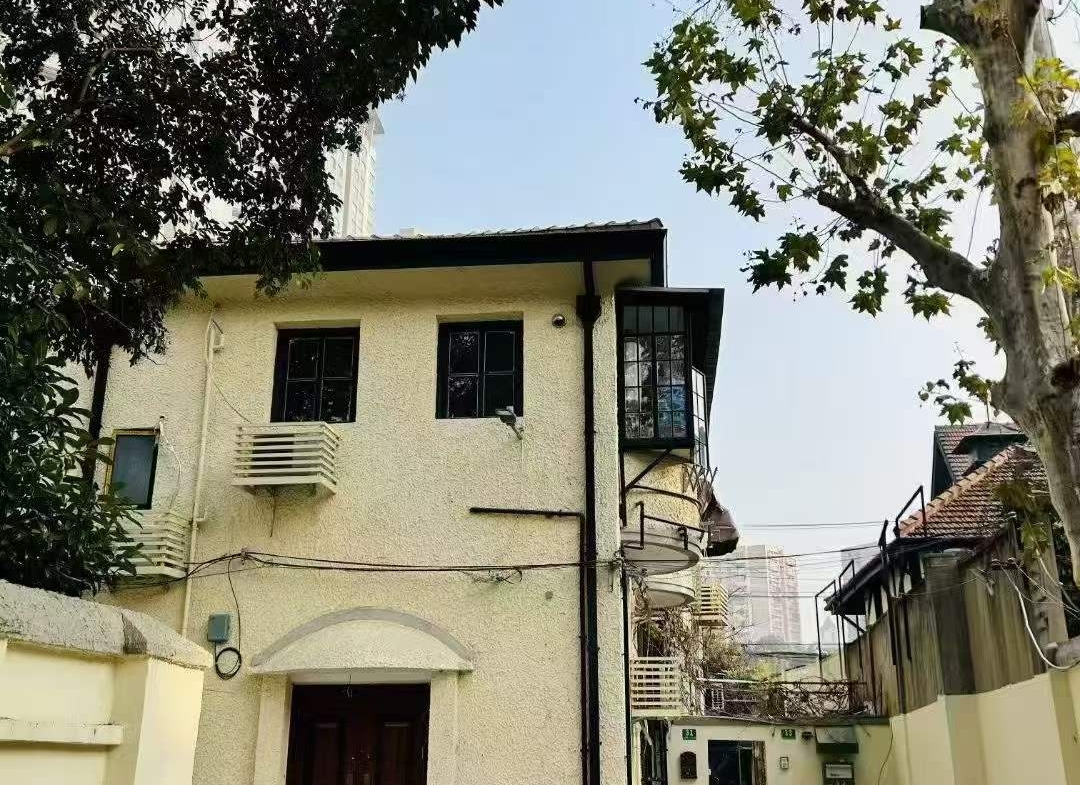 Garden Lane House on Huashan Road | 2-Bed with Shared Terrace | Old Xuhui