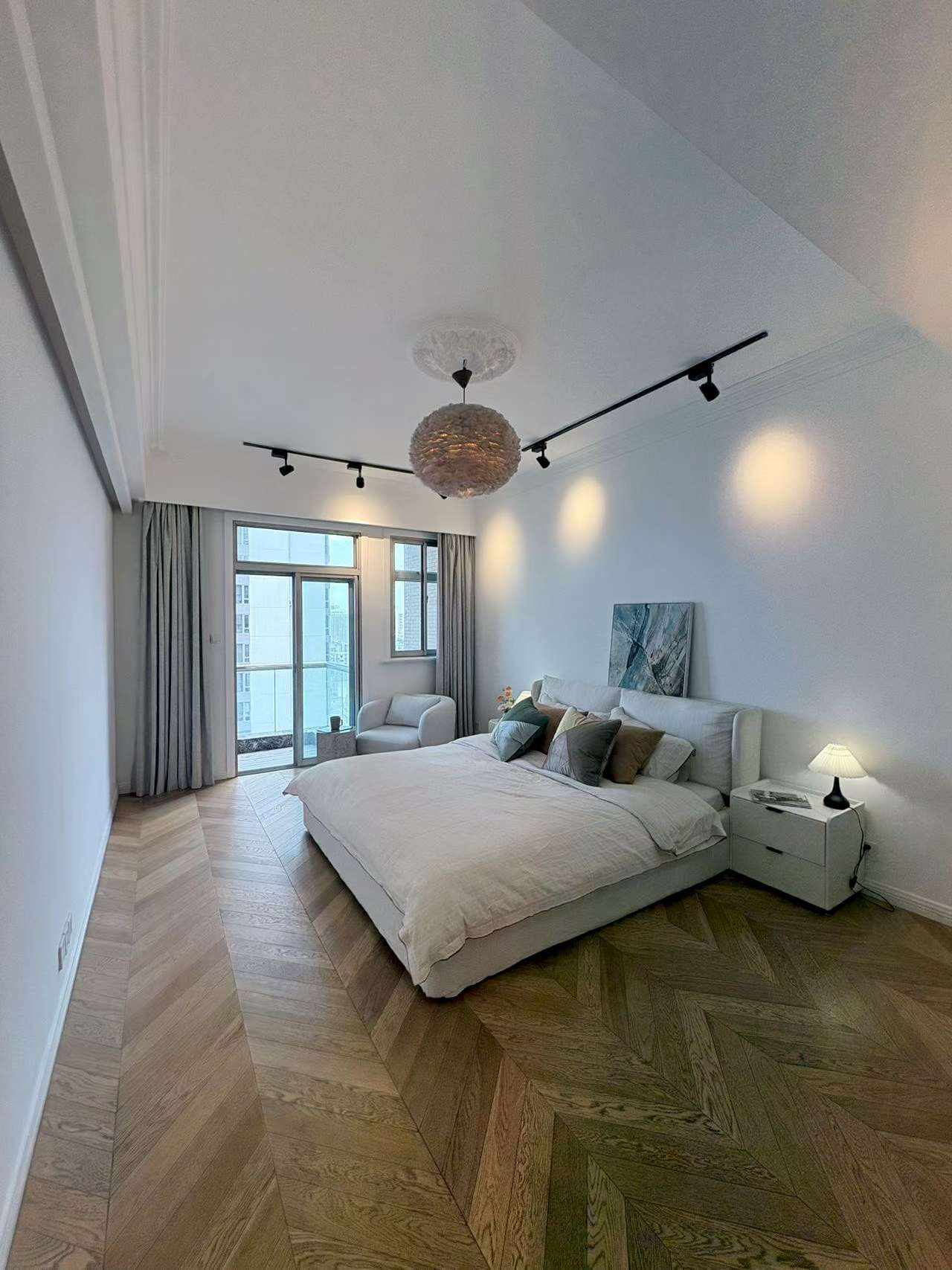 Chevalier Place | 239 sqm | 4-Bed 2-Bath | Maid’s Room | Floor Heating + Central AC