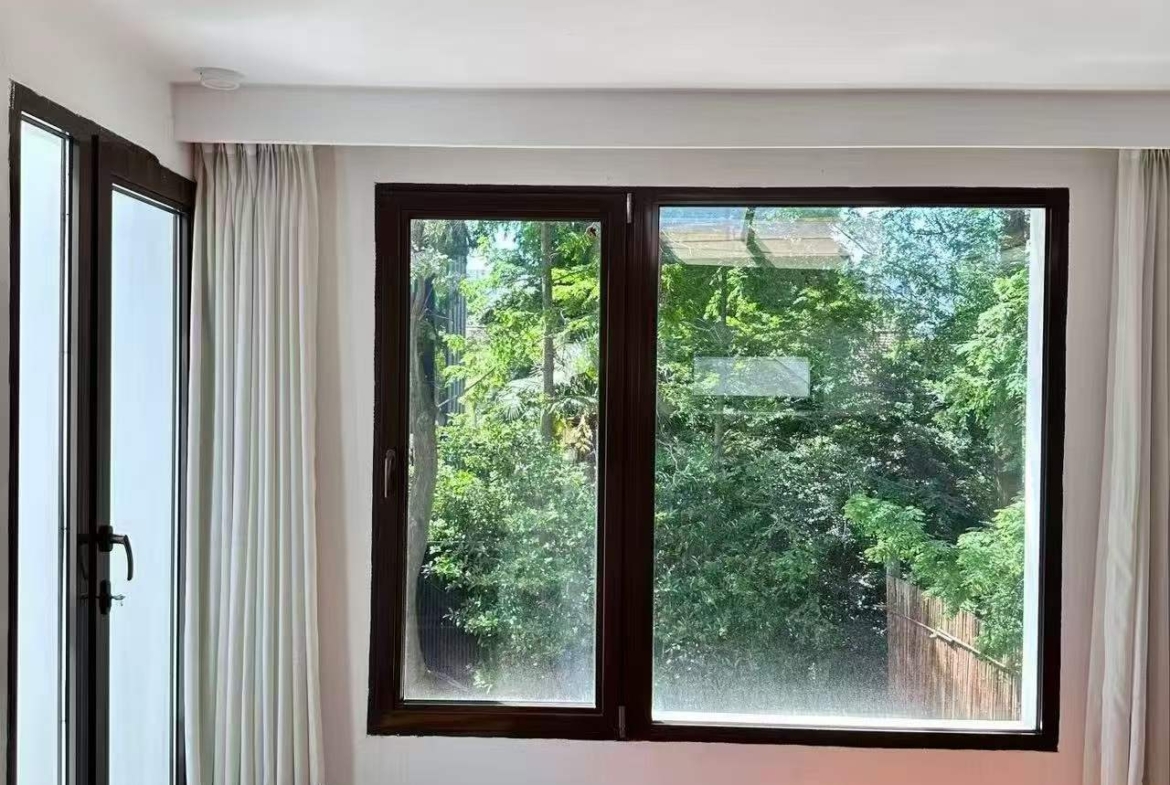 Magnificent standalone garden villa at Fuxing West Road & Yongfu Road, Hengfu Historical Area. 300 sqm, 5-bed, 4-bath, 150 sqm private garden, parking included. Heritage living at its finest. 90,000 RMB/month.