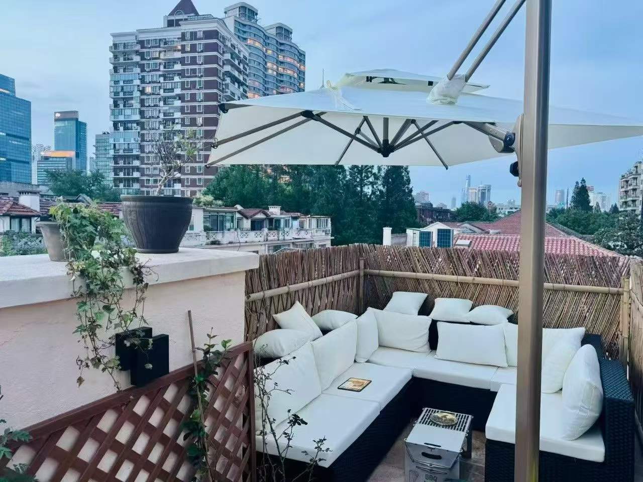 Ran-Kun-Apartment-FFC -160-sqm-3-Bed-3-Terraces-Parking (6) Owner direct: stunning 160 sqm pre-war apartment on Changle Road with 3 private terraces and parking. 2M RMB renovation, 3.2m ceilings, 一梯两户 privacy. 36,000 RMB/month.