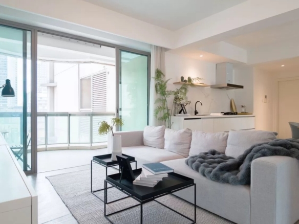 Jing’an Four Seasons | 127 sqm | 3-Bed 2-Bath | Central AC + Wall Heating | Oven + Dishwasher