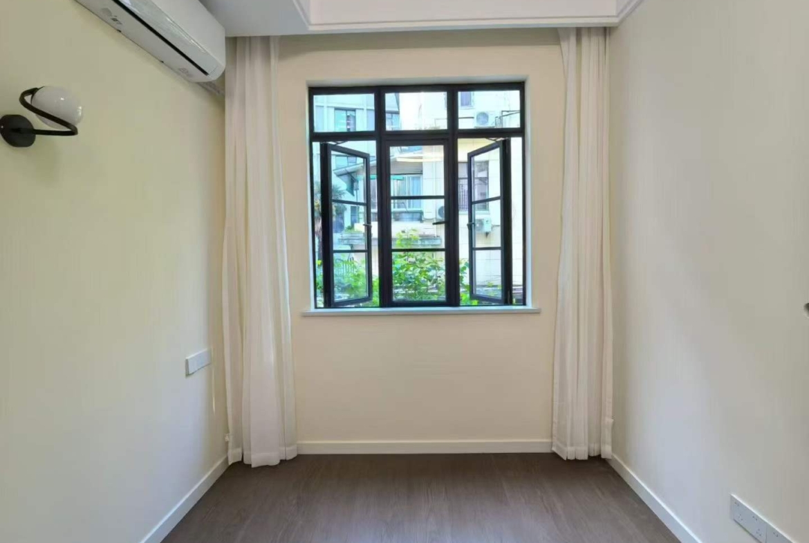 Xinle Road Heritage Apartment | 2-Bed 1-Bath | Double South Exposure | Owner Direct | FFC