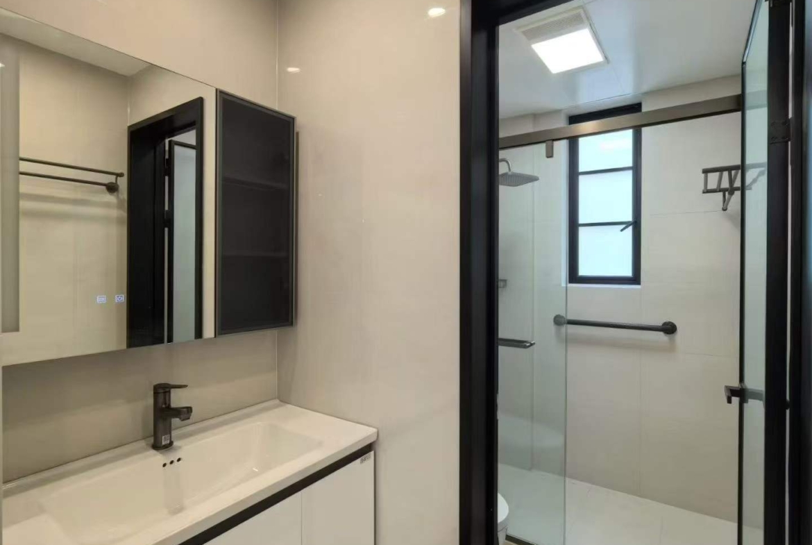 Xinle Road Heritage Apartment | 2-Bed 1-Bath | Double South Exposure | Owner Direct | FFC