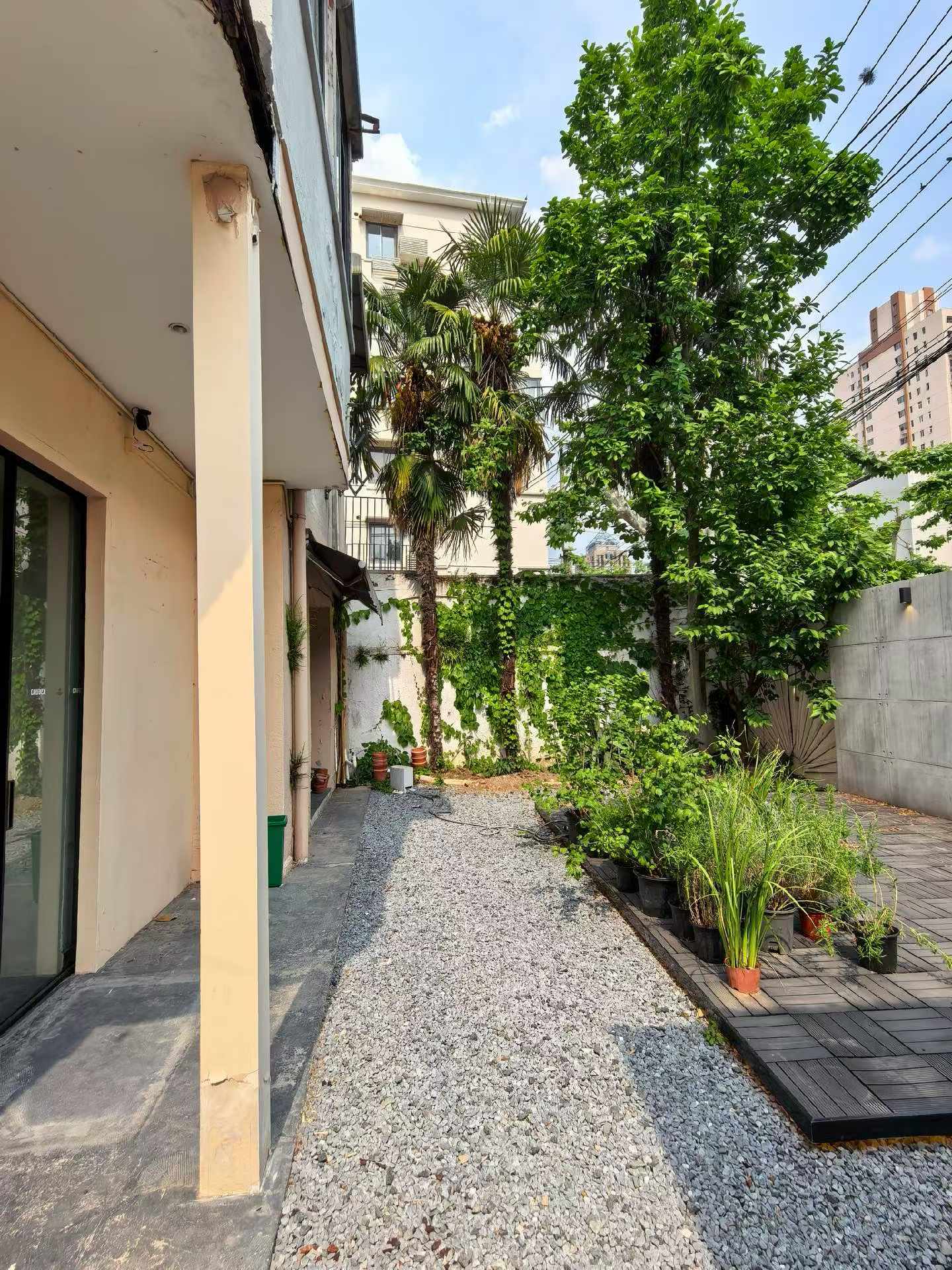 Wuyuan Road Garden Lane House | Double South-Facing Studio | Private Garden