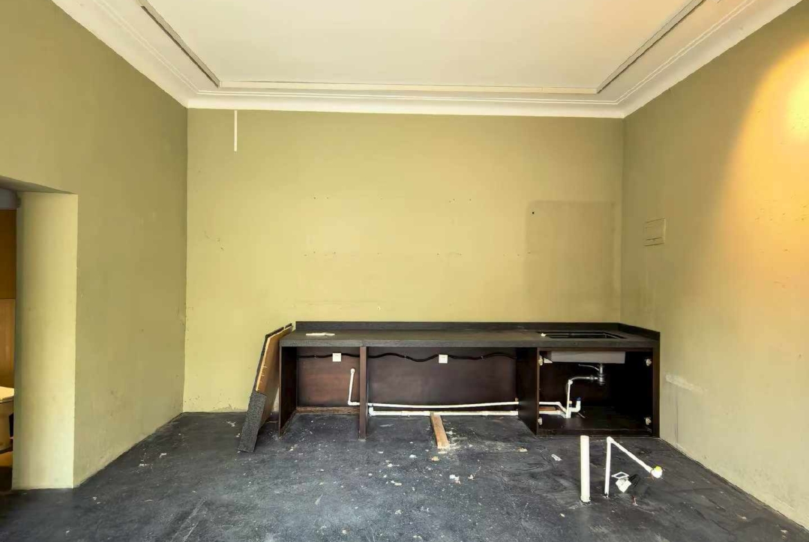 Wuyuan Road Garden Lane House | Double South-Facing Studio | Private Garden