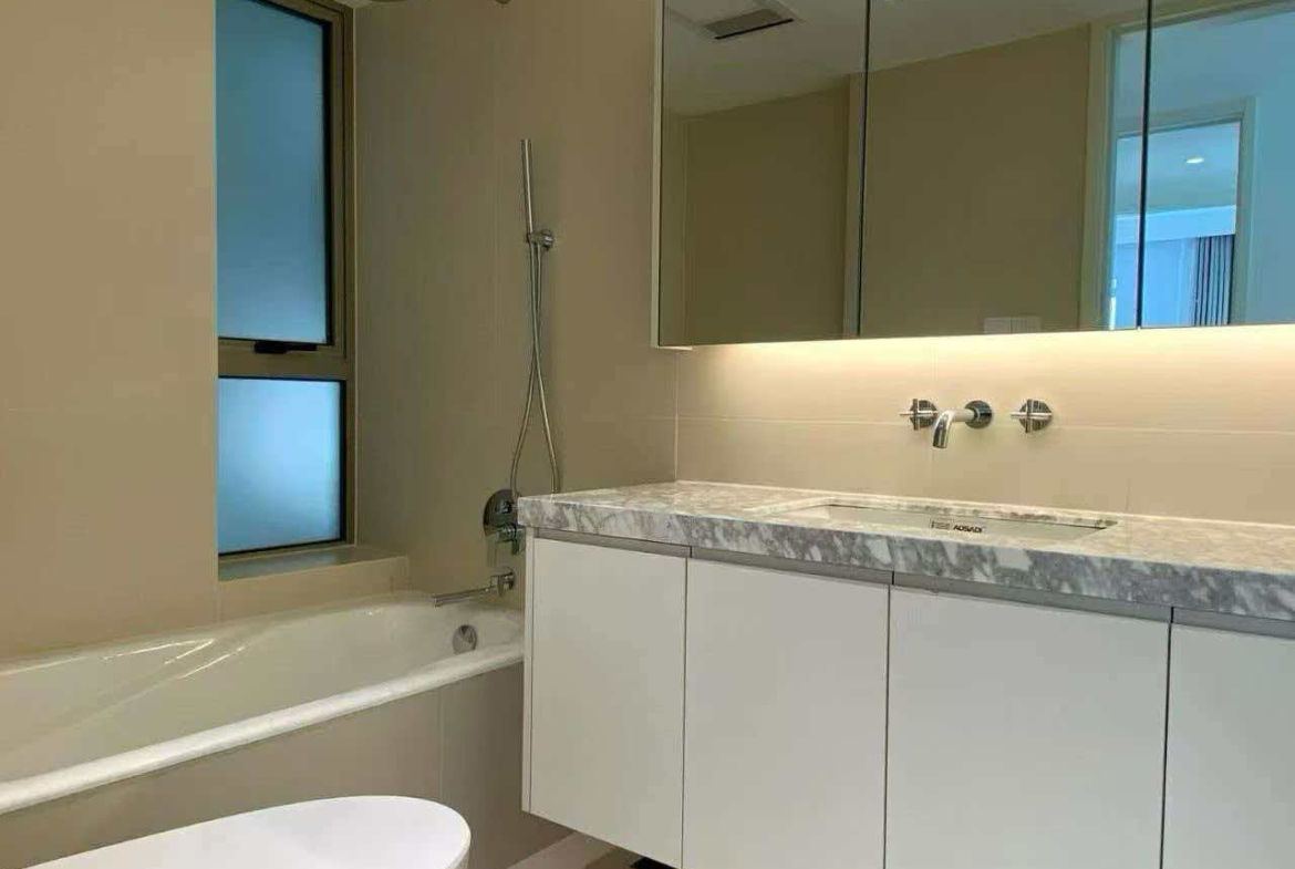 Eight Park Avenue | 160 sqm 4-Bed | 2 Baths | Floor Heating + Central AC | Free Clubhouse Access