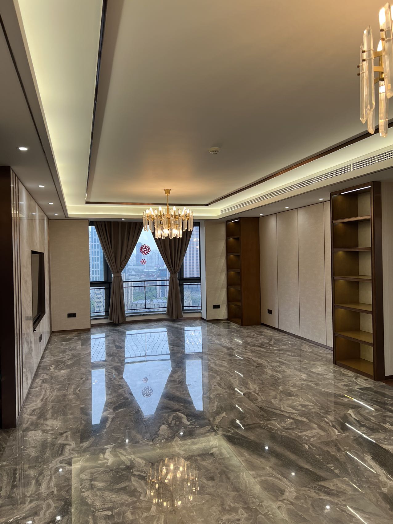 The Summit | High Floor 163 sqm 3-Bed 3 Baths |  Smart Home | Floor Heating + Central AC | Parking Included