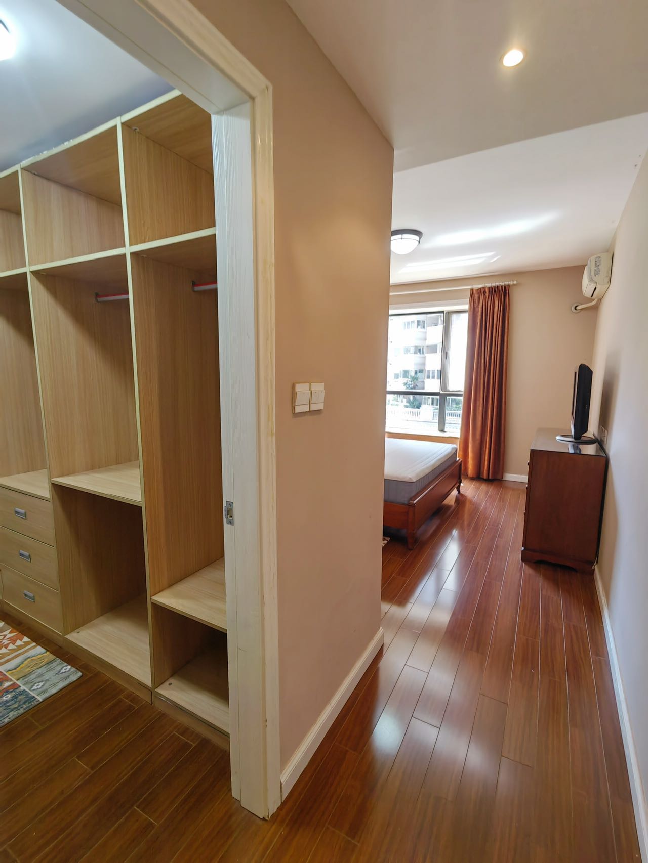Territory Shanghai (Tai Fu Ming Di) | 2-Bed 1-Bath | No Agency Fee