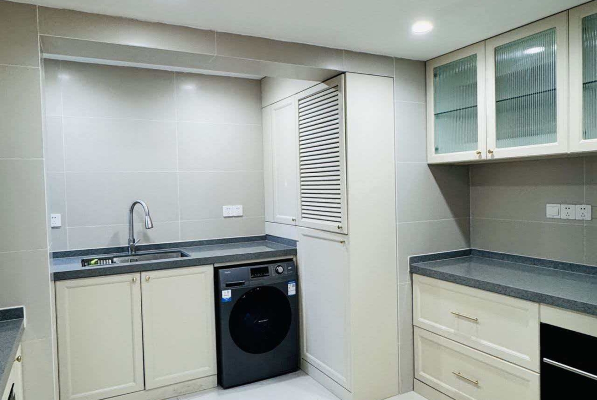 Eight Park Avenue | 100 sqm | 2-Bed 2-Bath | High Floor
