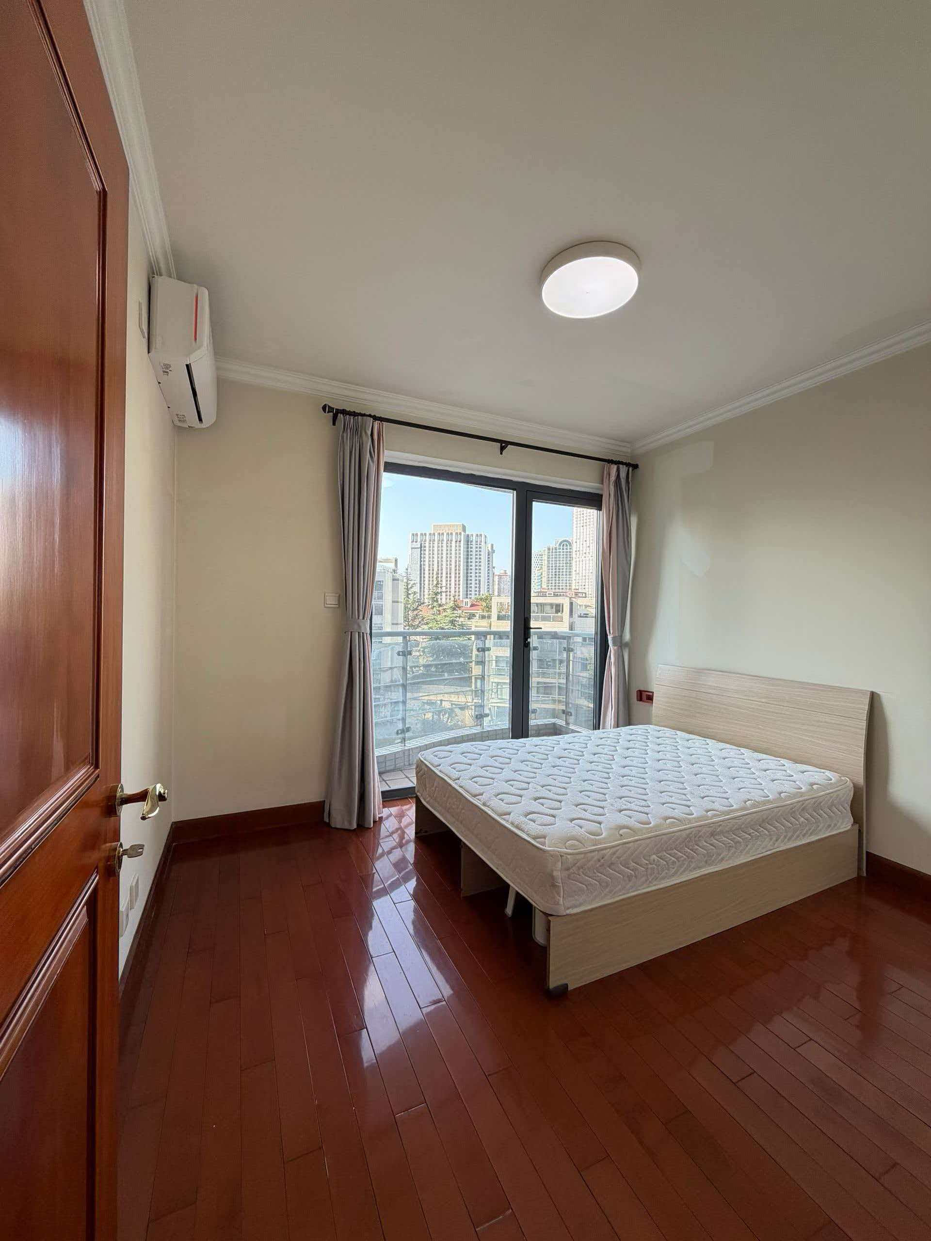 The Summit | 166 sqm | 3-Bed 2-Bath | 3 Balconies | Maid’s Room | Parking