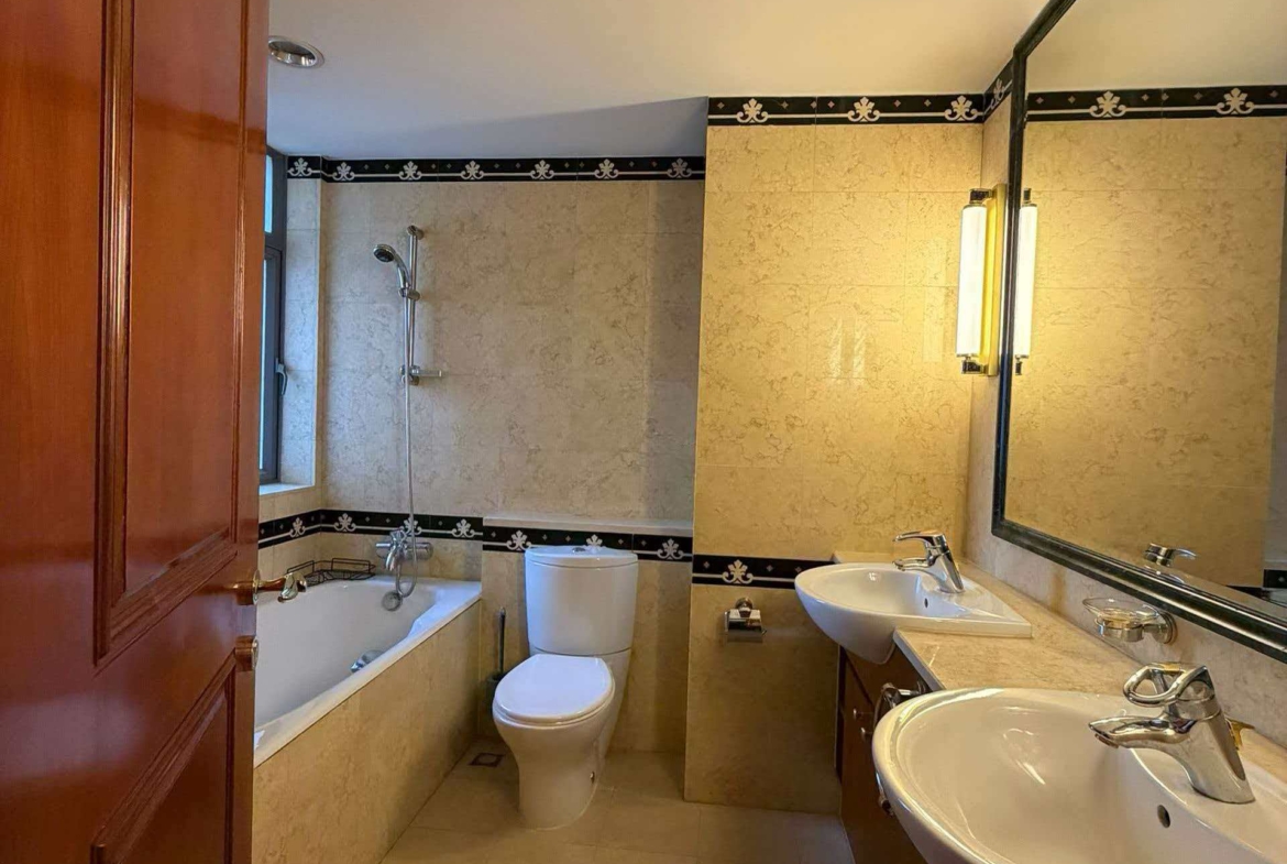 The Summit | 166 sqm | 3-Bed 2-Bath | 3 Balconies | Maid’s Room | Parking