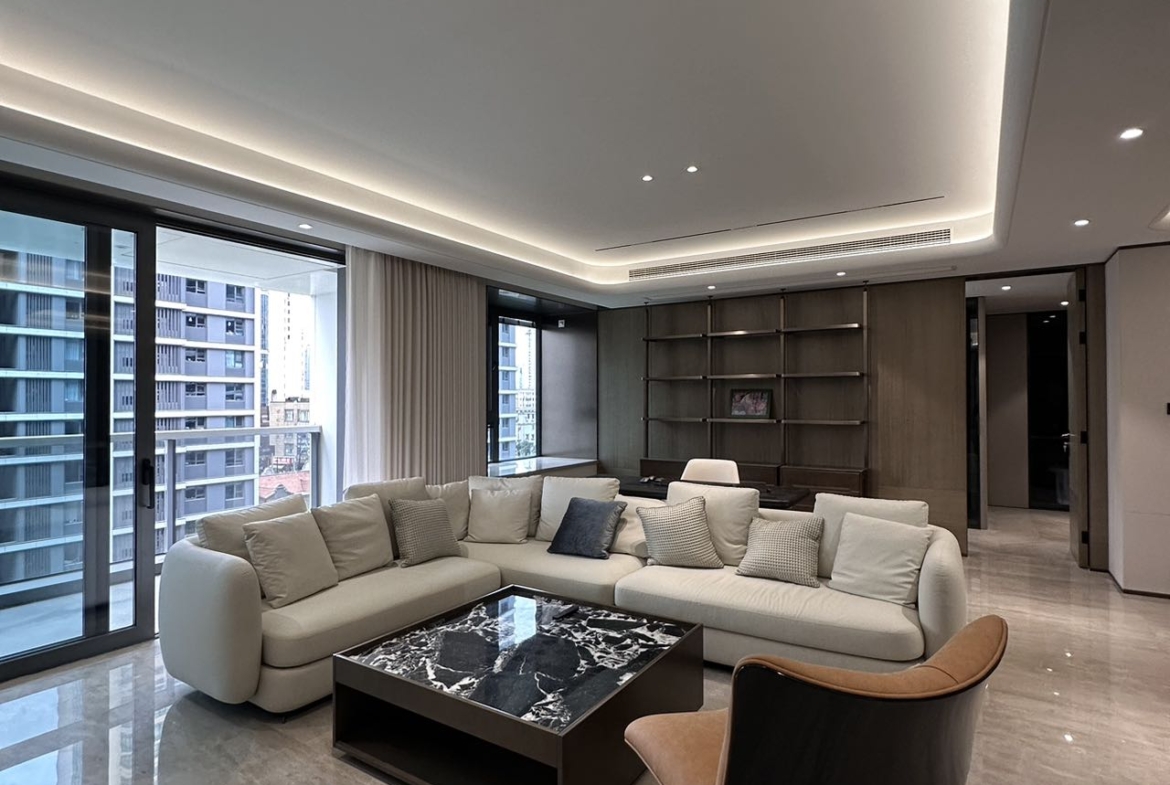 Hong Yin Li (鸿印里) | 226 sqm | 4-Bed 3-Bath | Brand New Compound in Jing’an