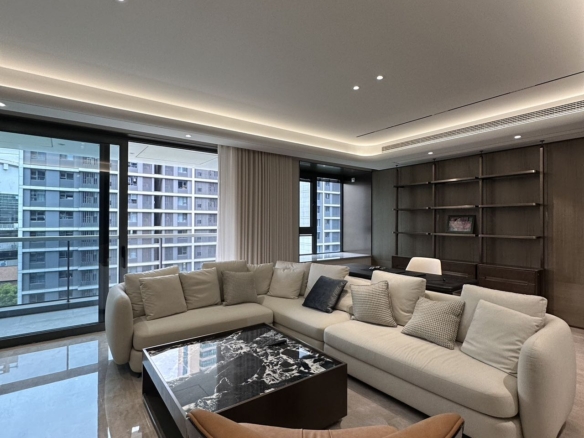 Hong Yin Li (鸿印里) | 226 sqm | 4-Bed 3-Bath | Brand New Compound in Jing’an