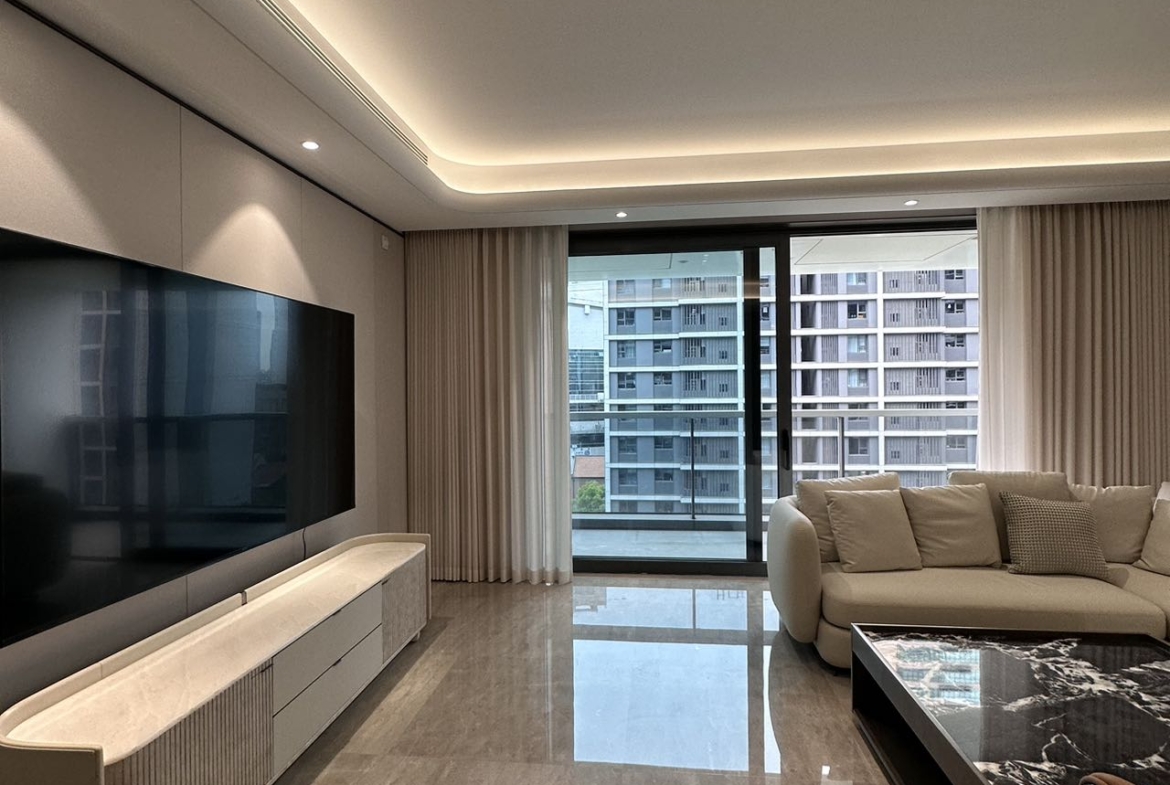 Hong Yin Li (鸿印里) | 226 sqm | 4-Bed 3-Bath | Brand New Compound in Jing’an