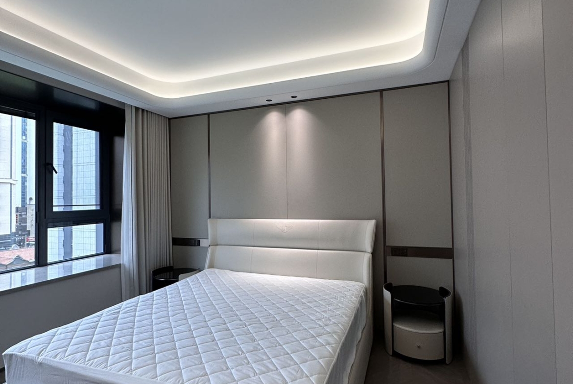 Hong Yin Li (鸿印里) | 226 sqm | 4-Bed 3-Bath | Brand New Compound in Jing’an