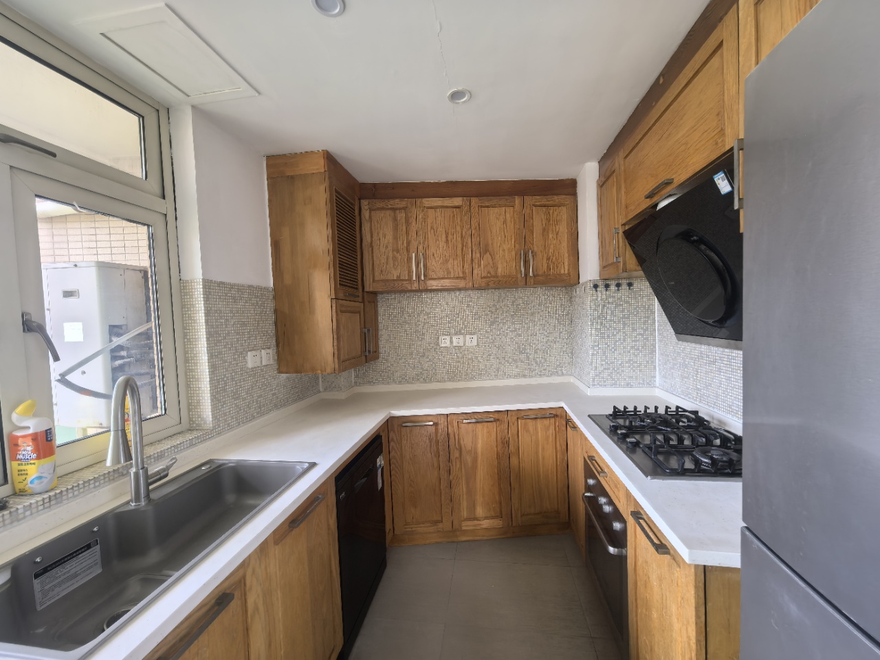 Ladoll International City | 120 sqm | 2-Bed 2-Bath | High Floor | Dishwasher