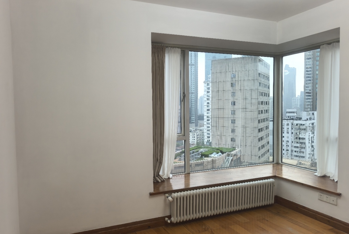 Ladoll International City | 120 sqm | 2-Bed 2-Bath | High Floor | Dishwasher