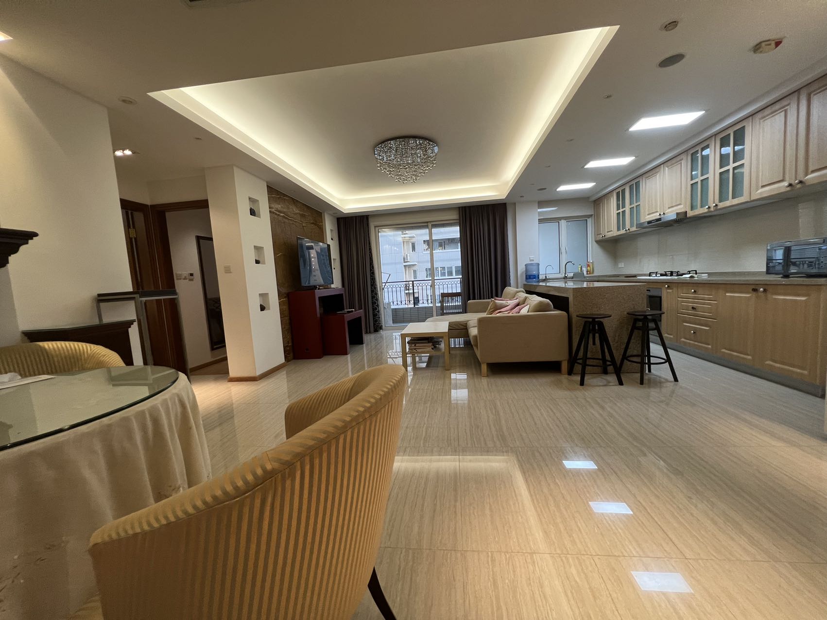 City Castle | Jing’an | 116 sqm | 2-Bed 1-Bath | Floor Heating + Central AC | 20,000 RMB