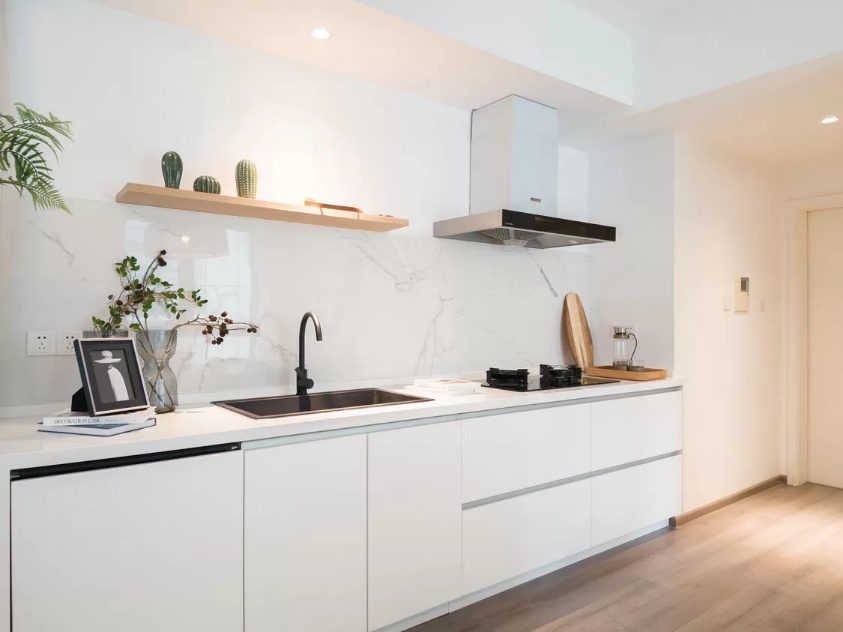 Jing’an Four Seasons | 127 sqm | 3-Bed 2-Bath | Central AC + Wall Heating | Oven + Dishwasher