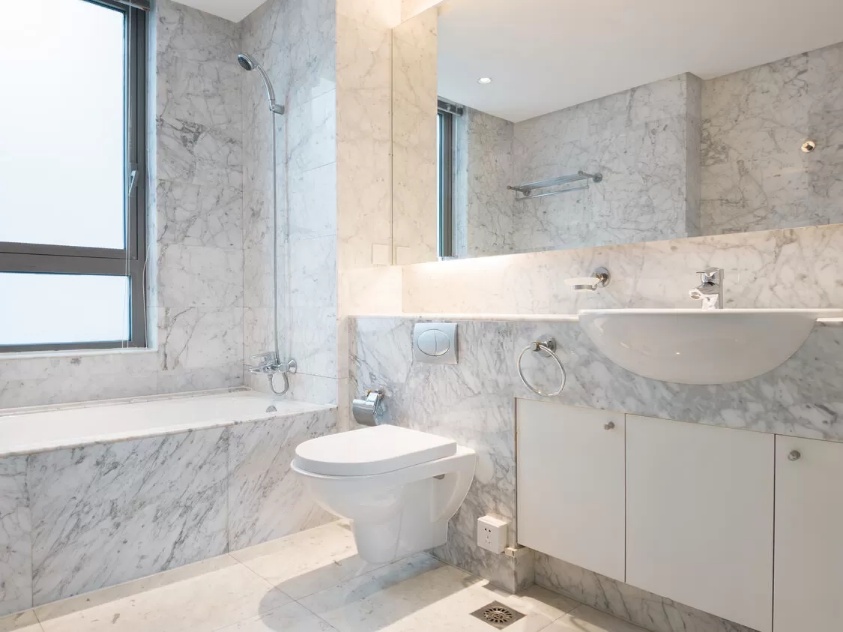 Jing’an Four Seasons | 127 sqm | 3-Bed 2-Bath | Central AC + Wall Heating | Oven + Dishwasher