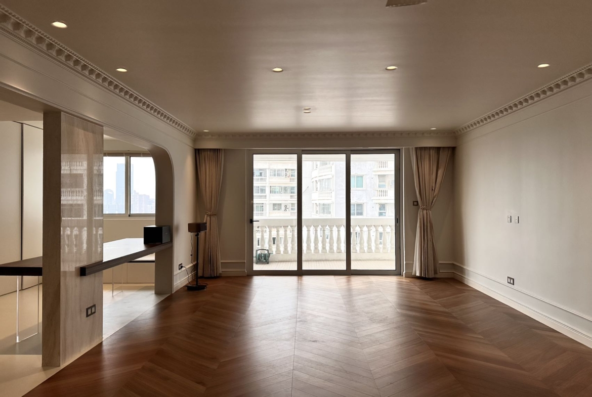 Mingyuan Century City | 175 sqm | 3-Bed 2-Bath | Central AC + Floor Heating | Double Balcony