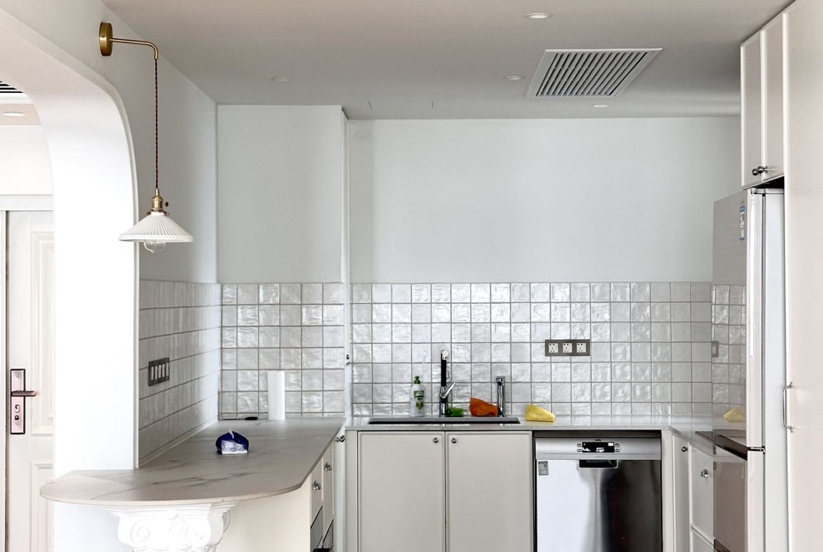 Mingyuan Century City | 175 sqm | 3-Bed 2-Bath | Central AC + Floor Heating | Double Balcony