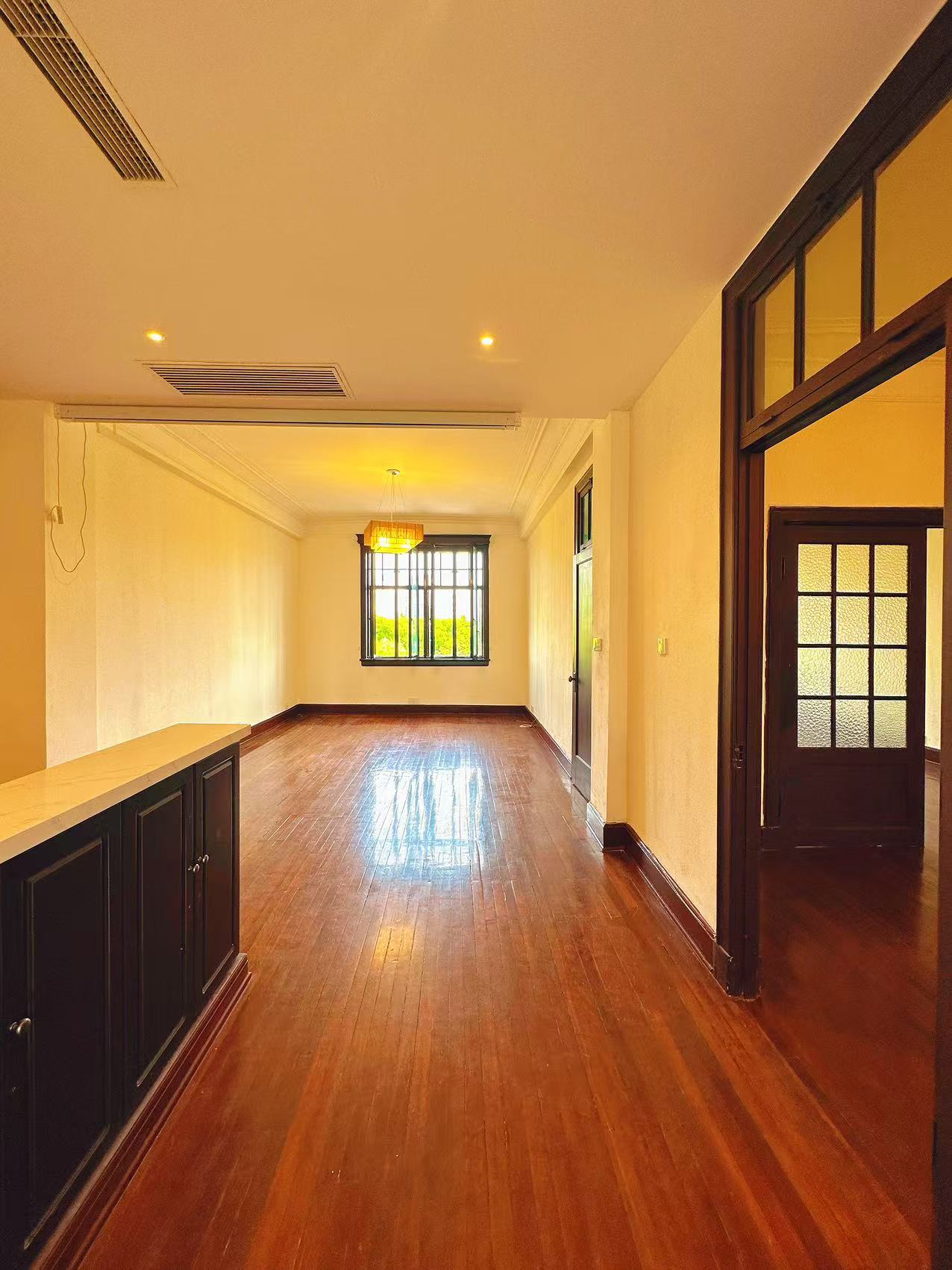 Live in the legendary Wukang Building (Normandy Apartments). 180 sqm 3-bed, 2-bath in a 1924 László Hudec masterpiece. Unfurnished. Rare vacancy. 36,000 RMB/month.