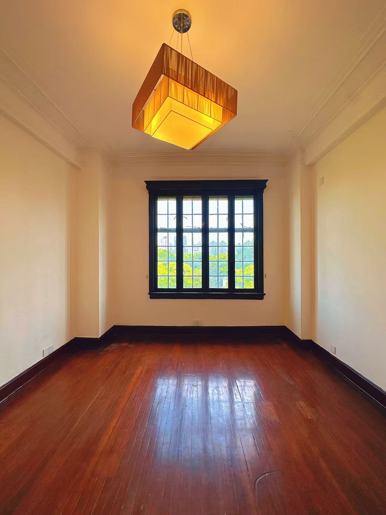 Live in the legendary Wukang Building (Normandy Apartments). 180 sqm 3-bed, 2-bath in a 1924 László Hudec masterpiece. Unfurnished. Rare vacancy. 36,000 RMB/month.