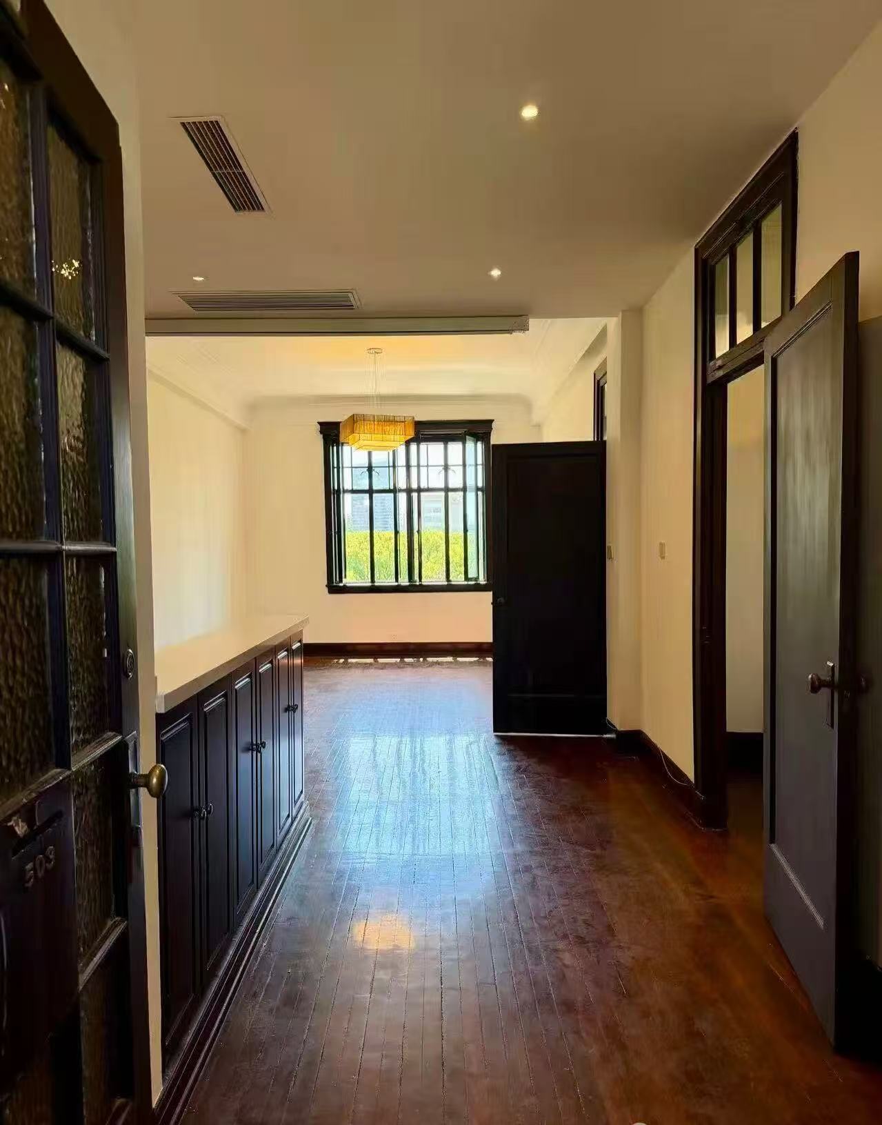 Live in the legendary Wukang Building (Normandy Apartments). 180 sqm 3-bed, 2-bath in a 1924 László Hudec masterpiece. Unfurnished. Rare vacancy. 36,000 RMB/month.