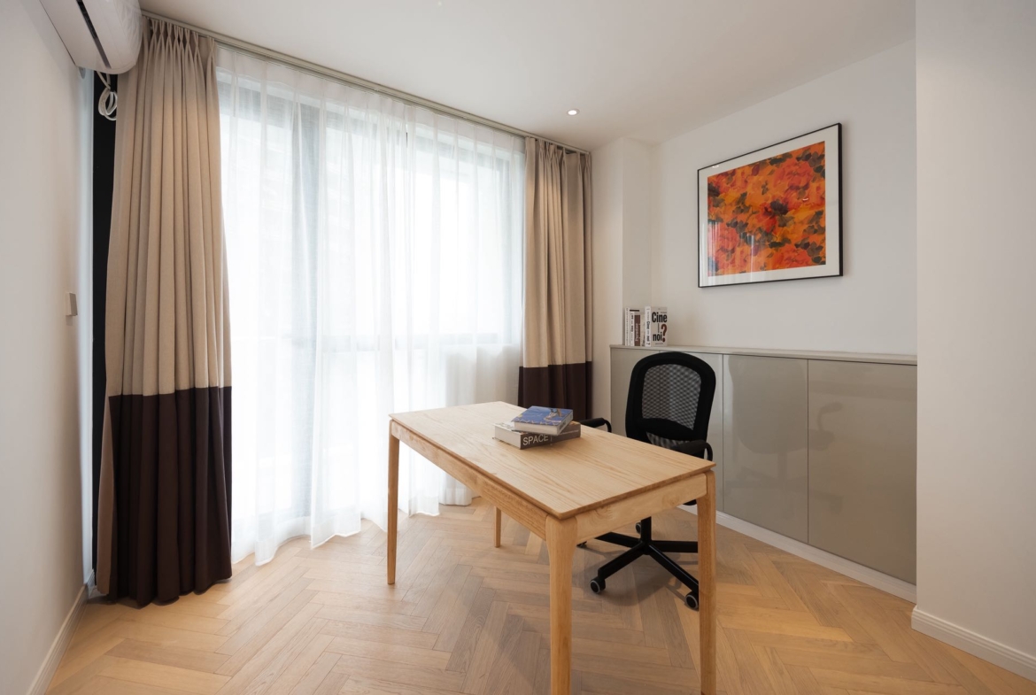 4-bed, 2-bath unit at First Block on Fengyang Road, Jing'an. 24th floor, 175 sqm, central location near Nanjing West Road. Available June 10. 36,800 RMB/month.