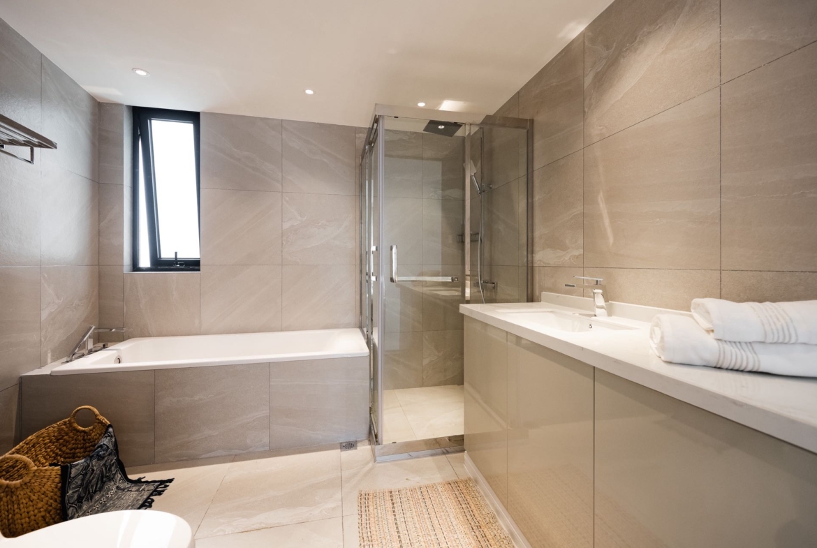 4-bed, 2-bath unit at First Block on Fengyang Road, Jing'an. 24th floor, 175 sqm, central location near Nanjing West Road. Available June 10. 36,800 RMB/month.