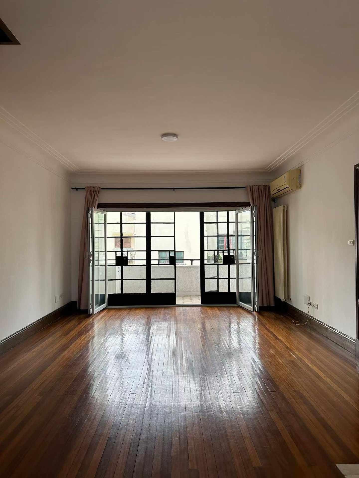 Fuxing-Road-Lane-House-FFC-160-sqm-3-Bed-3-Bath-Wall-Heating-Heritage-FFC-Shanghai-Rentals (1) Entire 3rd floor unit at Rose Villa, a 1937-1945 heritage compound in the Former French Concession. 160 sqm, 3 beds, wall heating, owner direct. 35,000 RMB/month.