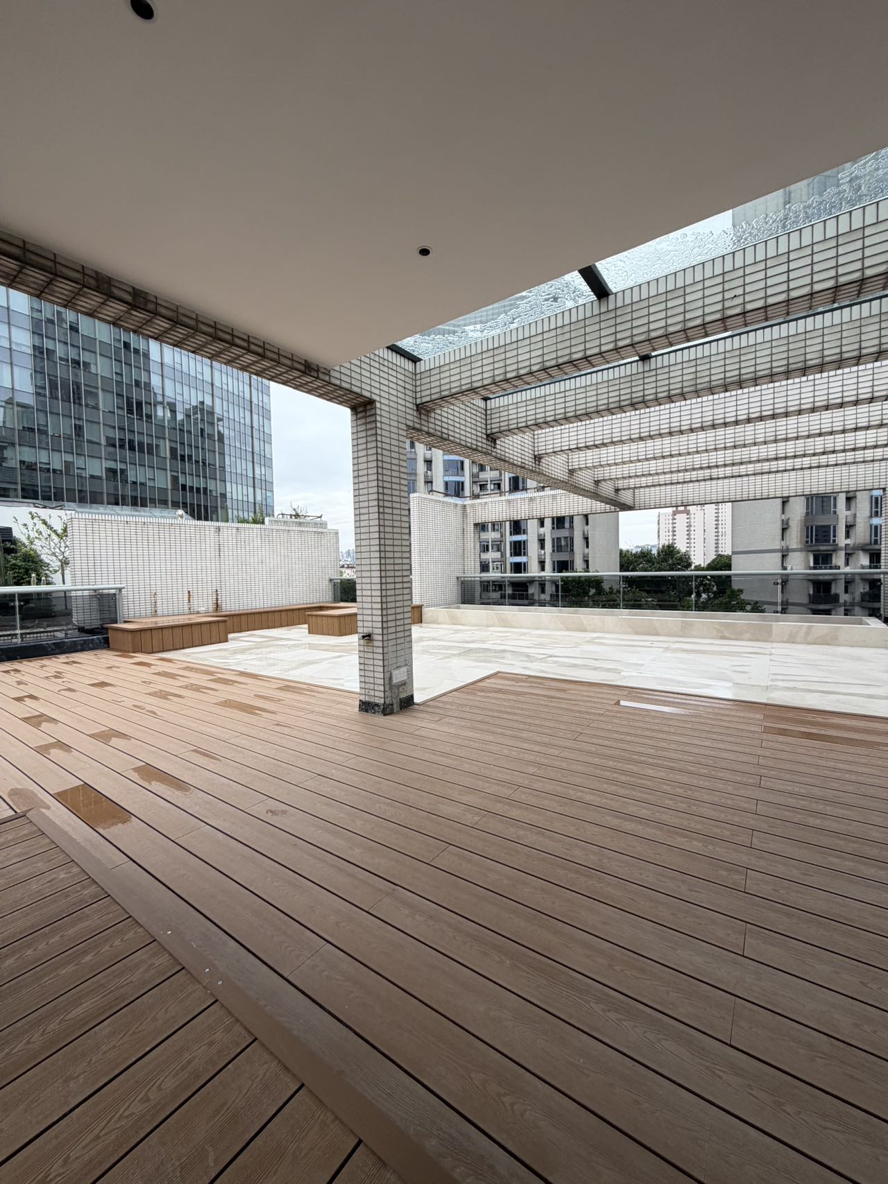 The-Summit-FFC-Anfu-Road-280-sqm-5-Bed-4-Bath-Penthouse-Duplex-Terrace-Floor-Heating-Shanghai-Rentals (4) Top floor penthouse at The Summit in the Former French Concession. 5+1 bedrooms, 4 bathrooms, large private terrace. Steps from Anfu Road. 100,000 RMB/month.