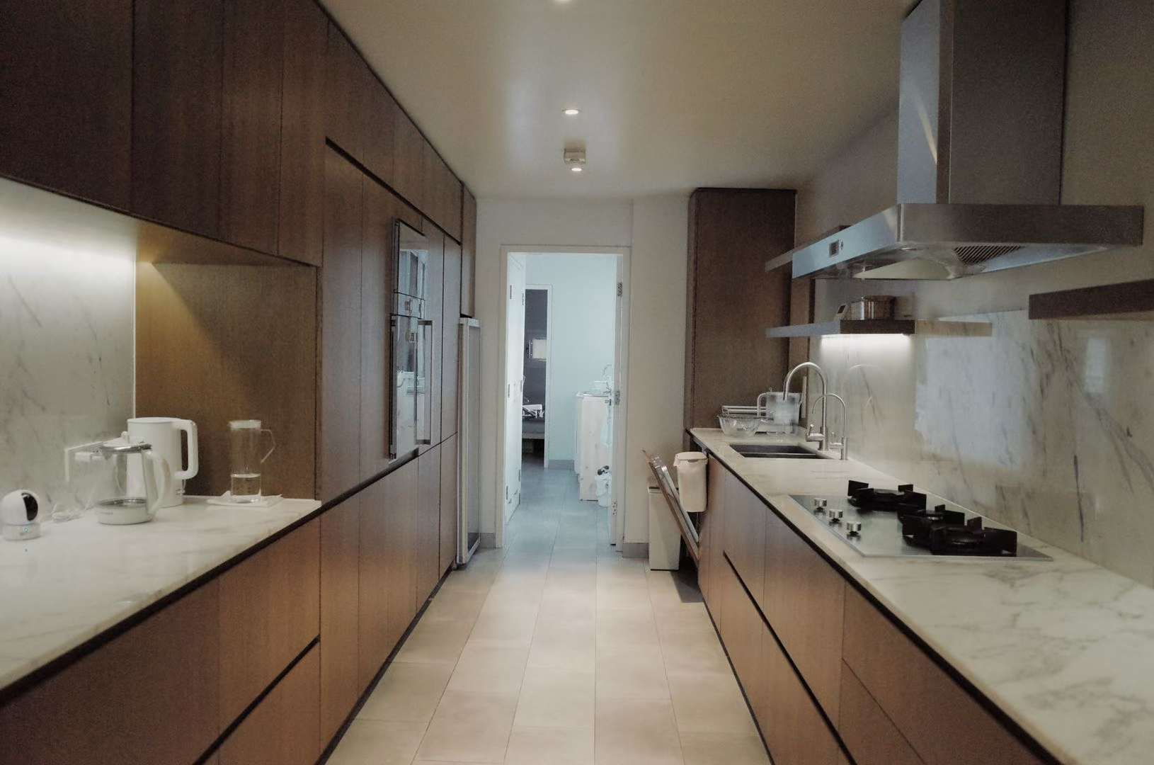 kingsville-anfu-road-ffc-238sqm-3-bed-3-bath-maids-room-wall-heating-shanghai-rentals (3) High-floor 3-bed unit at Kingsville on Anfu Road. 238 sqm, maid's room, 3 baths, central AC, wall heating, 40% greenery. 48,000 RMB/month