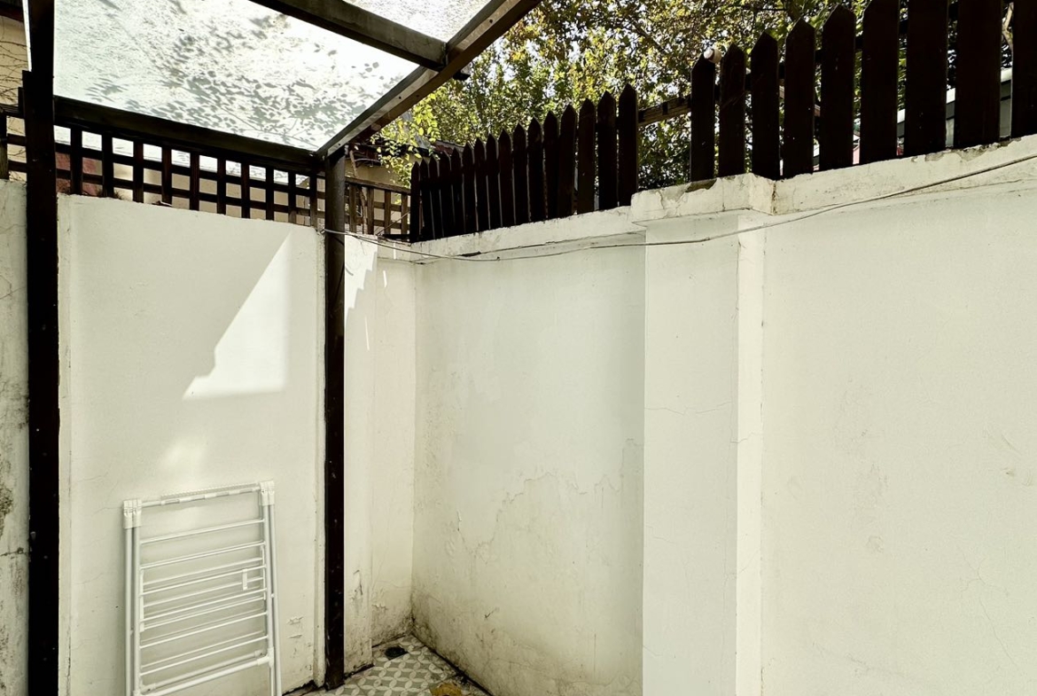 Rare unit on Wukang Road near Anfu Road. 70 sqm, 1 bed, 2 baths, underfloor heating, outdoor space, high-end appliances. 11,000 RMB/month.