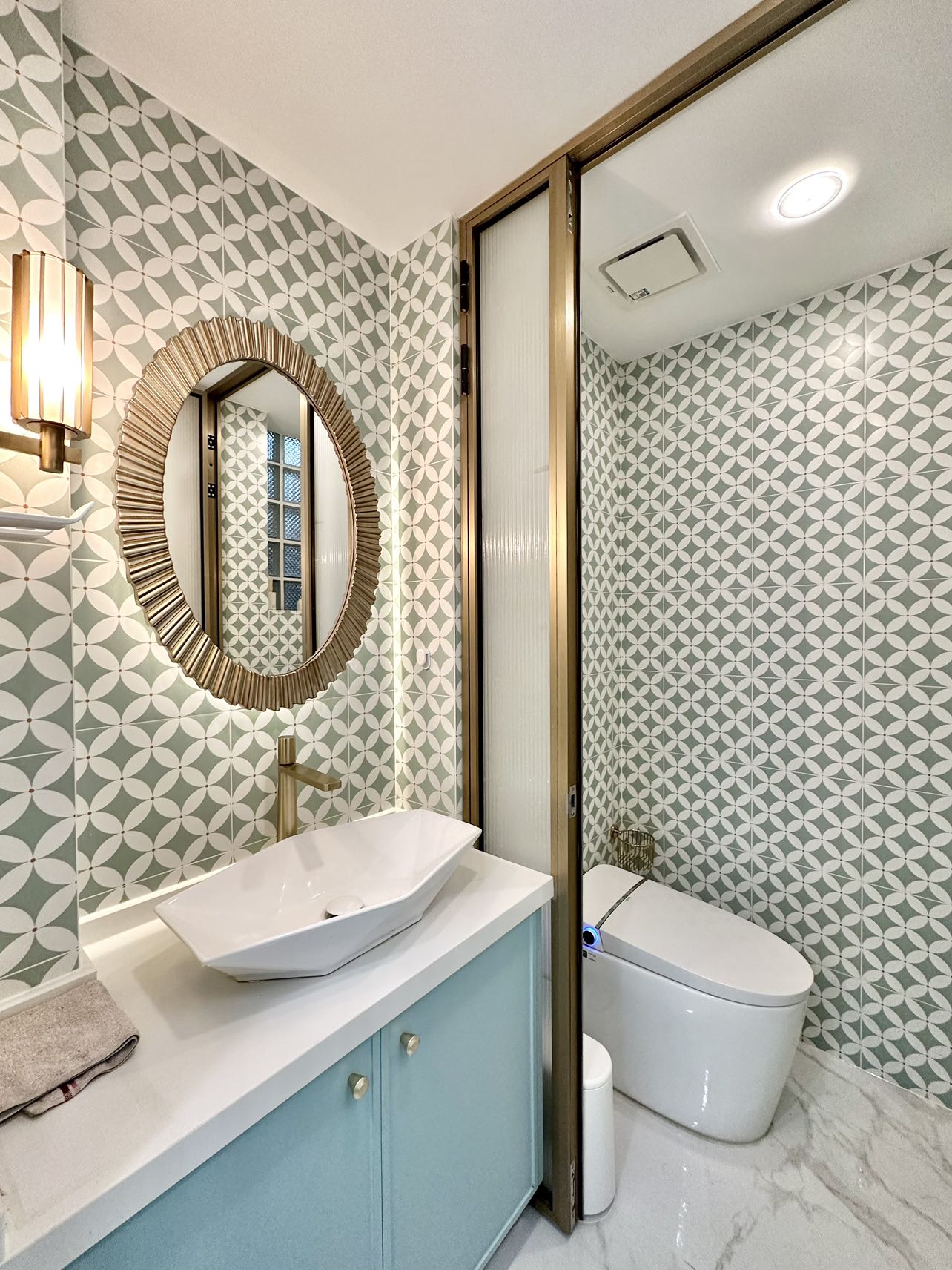 wukang-road-lane-house-ffc-70-sqm-1-bed-2-bath-floor-heating-shanghai-rentals (5) Rare unit on Wukang Road near Anfu Road. 70 sqm, 1 bed, 2 baths, underfloor heating, outdoor space, high-end appliances. 11,000 RMB/month.