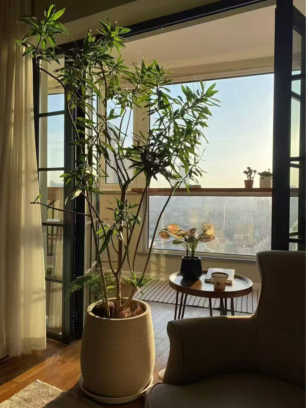 ambassy-court-ffc-2-bed-2-bath-italian-renovation-floor-heating-high-floor-shanghai-rentals (3) High-floor 2-bed, 2-bath unit at Ambassy Court on Huaihai Road. 114 sqm, Italian designer renovation, imported finishes, underfloor heating, clubhouse. 28,000 RMB/month.
