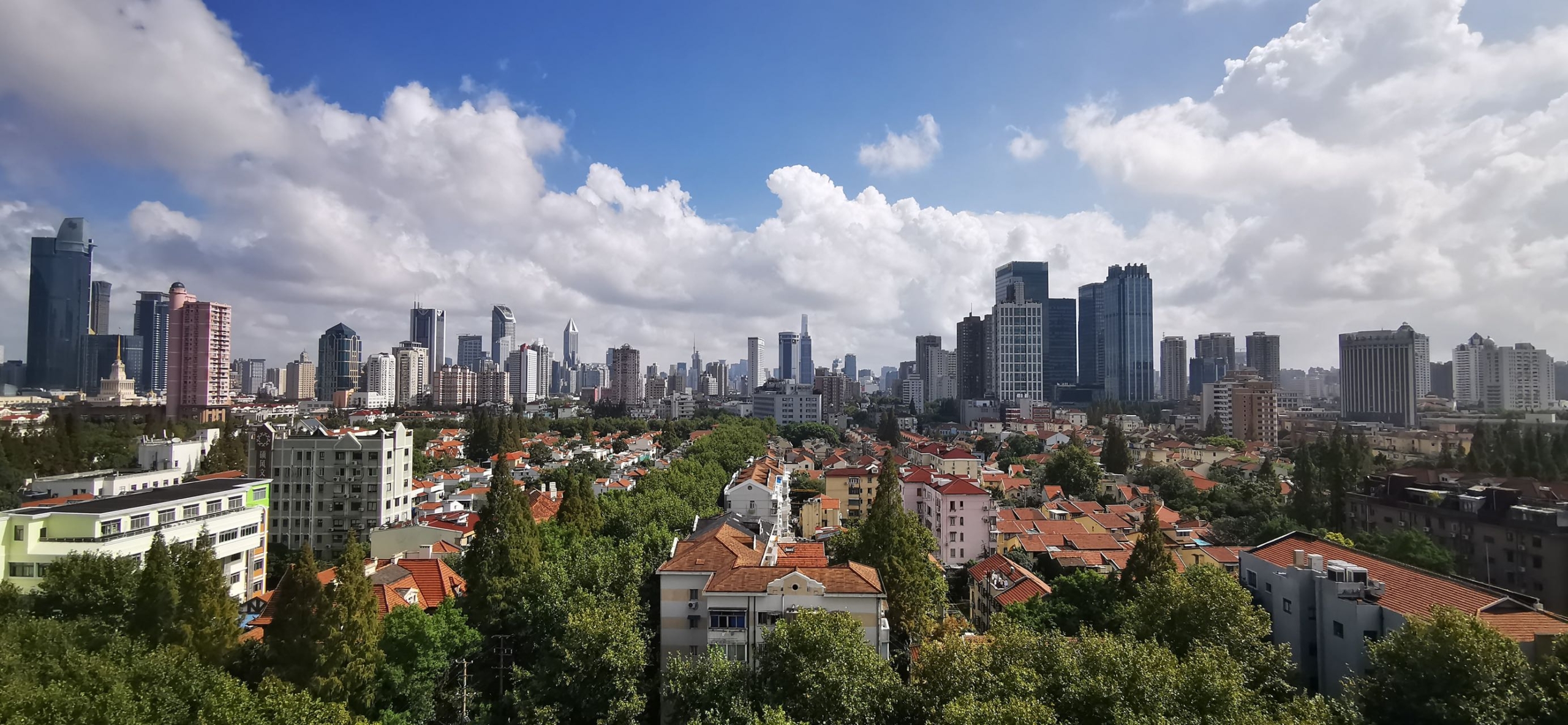 changle-road-apartment-ffc-2-bed-1-bath-renovated-floor-heating-shanghai-rentals (1) 1+1 bed, 2-bath unit at Changle & Changshu Roads. Designer renovation, underfloor + wall heating, Daikin AC, Siemens kitchen. Steps from metro. 28,000 RMB/month.