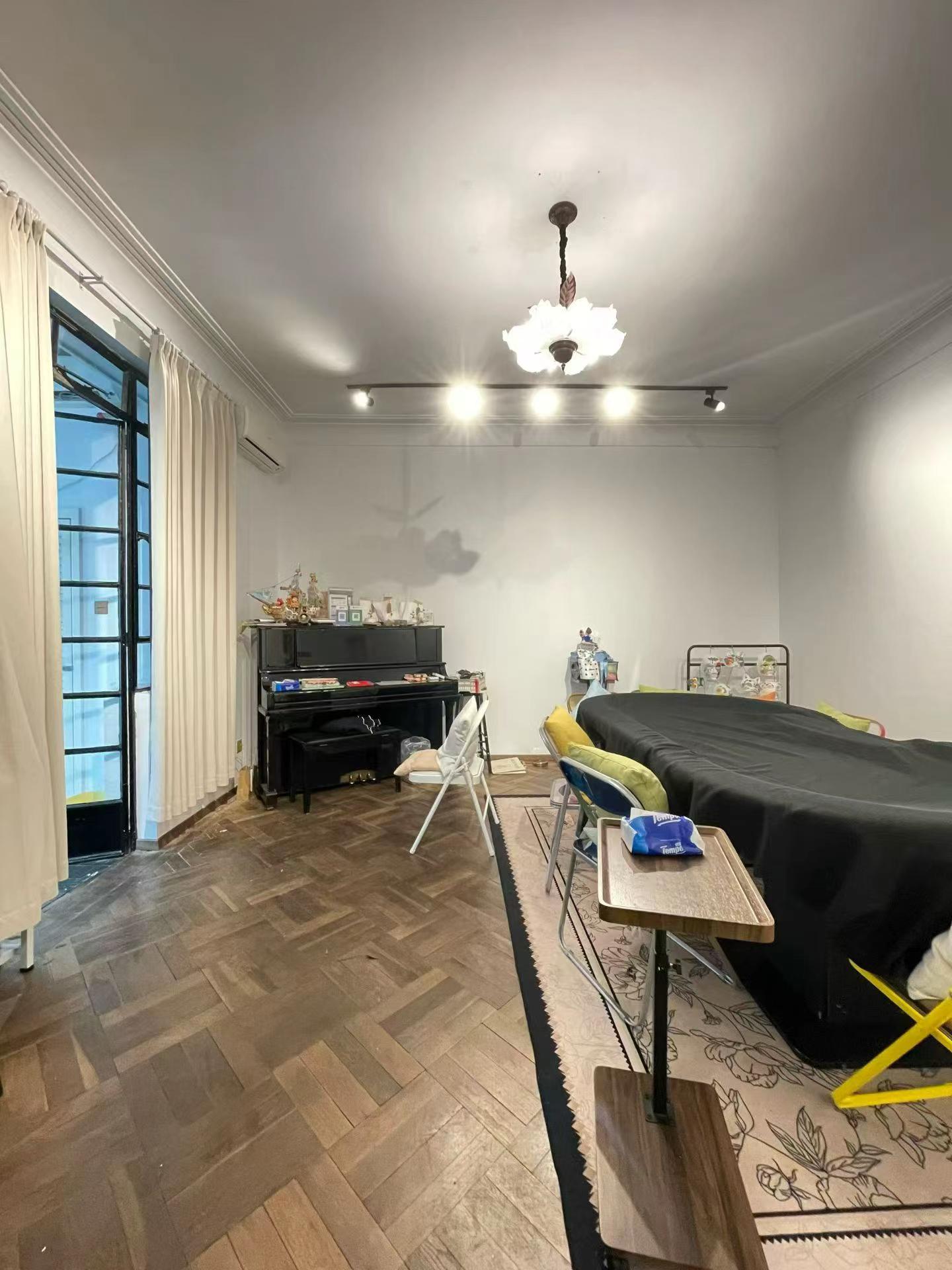 changle-road-lane-house-garden-FFC-live-work-shanghai-rentals (4) Ground floor studio at Nanhua Xincun on Changle Road. 120 sqm, double south-facing, 30 sqm garden. Ideal for creative studio or office. 22,500 RMB/month.