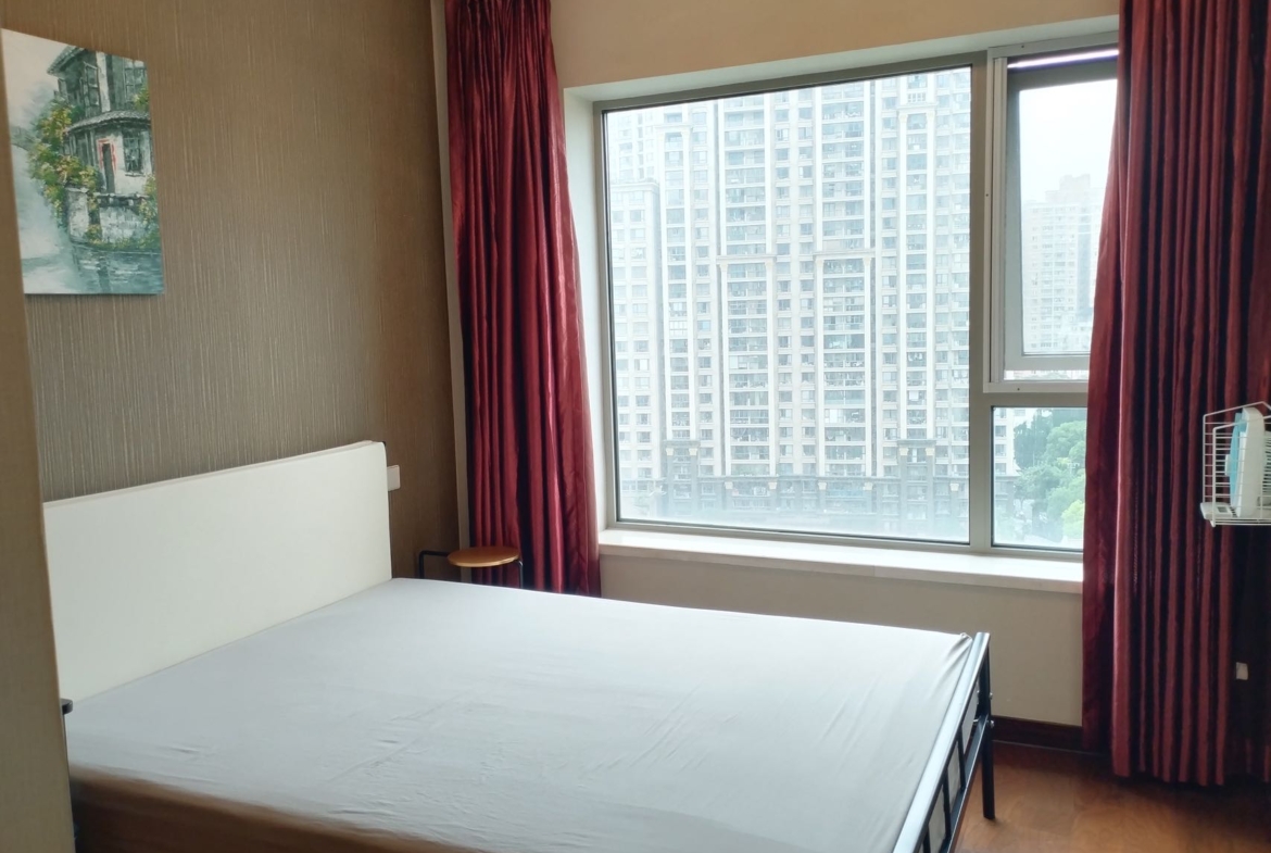 2-bed, 2-bath unit at Eight Park Avenue Phase 2. 116 sqm, central AC, garden view, first-time rental. Near Changping Road Station. 19,800 RMB/month.