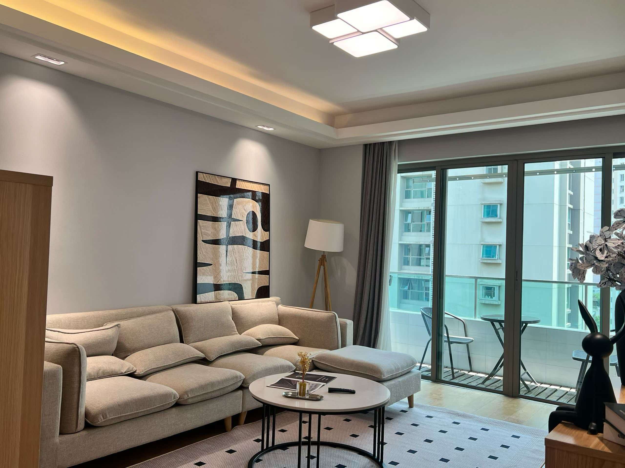 eight-park-avenue-jingan-2-bed-2-bath-floor-heating-clubhouse-shanghai-rentals (3) 2-bed, 2-bath unit at Eight Park Avenue in Jing'an. 110 sqm, central AC, underfloor heating, clubhouse with pool and gym. 25,800 RMB/month.