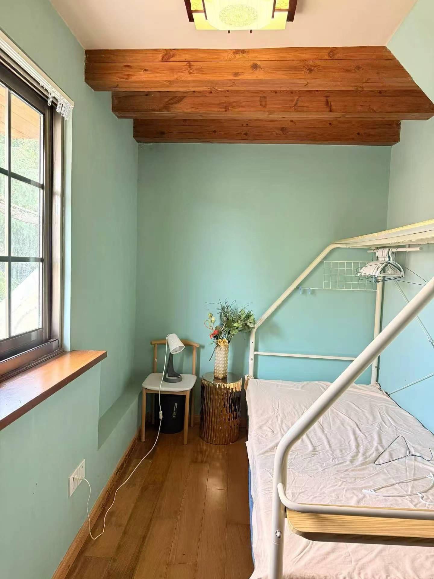 huashan-road-lane-house-2-bed-ffc-shanghai-rentals (5) 2-bed, 1-bath unit at Aitang Xincun on YUqing Road. 100 sqm, private terrace, heritage building, owner direct. Near Shanghai Library Station. 18,000 RMB/month.