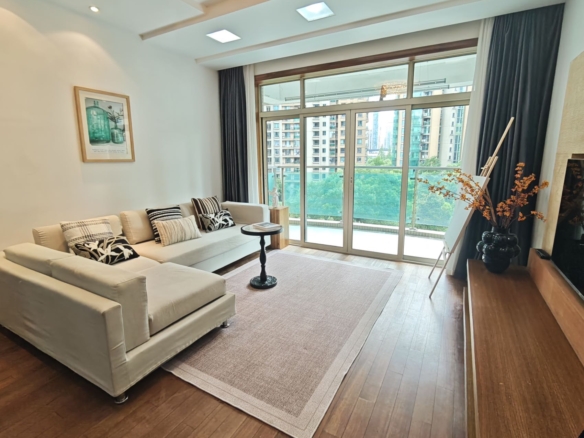 2-bed, 2-bath unit at Ladoll International City near Jing'an Sculpture Park. 120 sqm, south-facing, balcony, central AC. Available August 14. 19,800 RMB/month.
