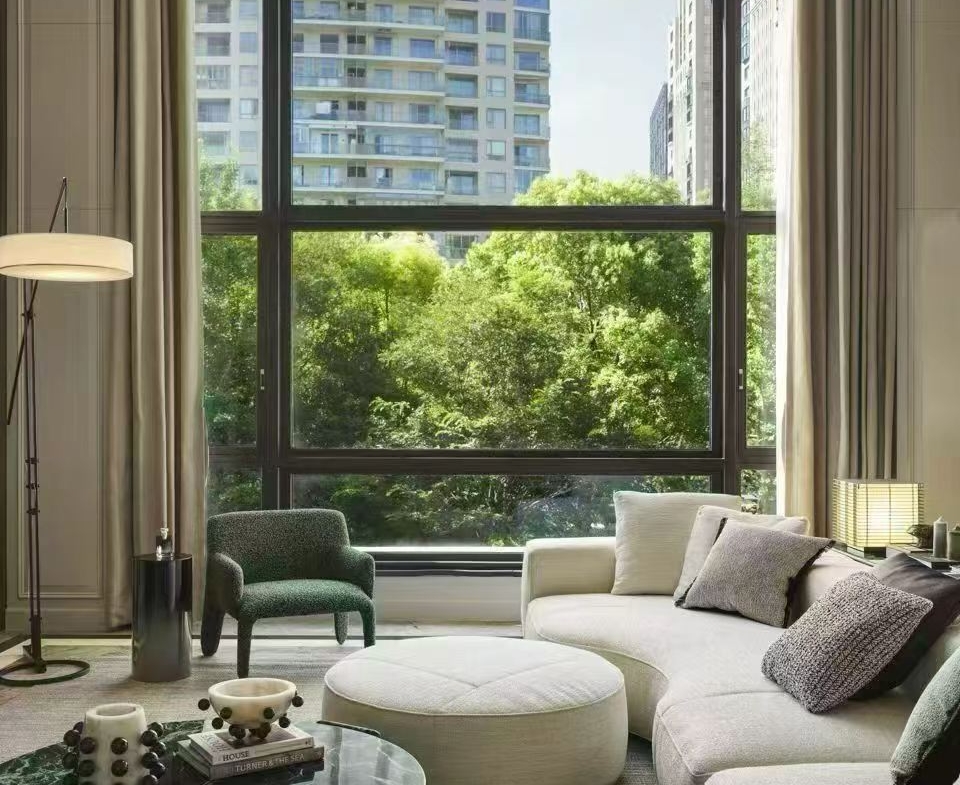 Ultra-luxury 4-bed, 3-bath + maid's room duplex at Lakeville Luxe in Xintiandi. 404 sqm, 7,000 sqm clubhouse with pool, gym, banquet room. 220,000 RMB/month.