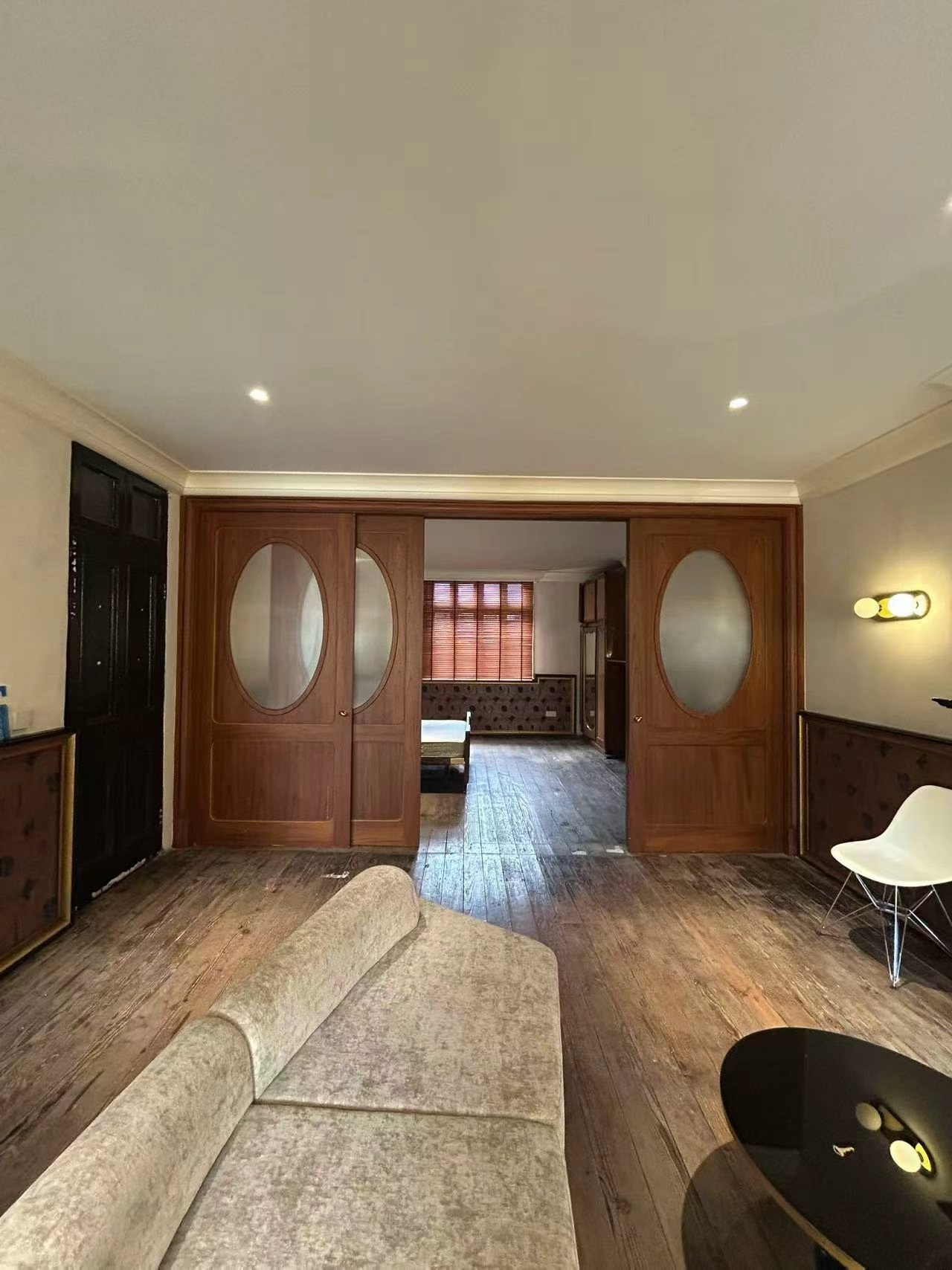lane-house-for-rent-FFC-1-bed-1-bath-garden-shanghai-rentals (4) Lane house for rent in the FFC. 80 sqm, 1-bed, 1-bath lane house on Yanqing Road. 3rd floor entire unit, garden setting, quiet location. 17,000 RMB/month.