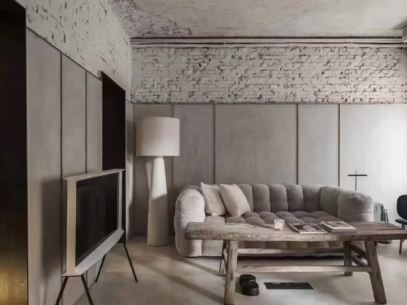 Ground floor unit at Lincoln Apartments on Huaihai Road. 1 bed, 2 living rooms, private garden, steps from Shanghai Library Station. 16,800 RMB/month.