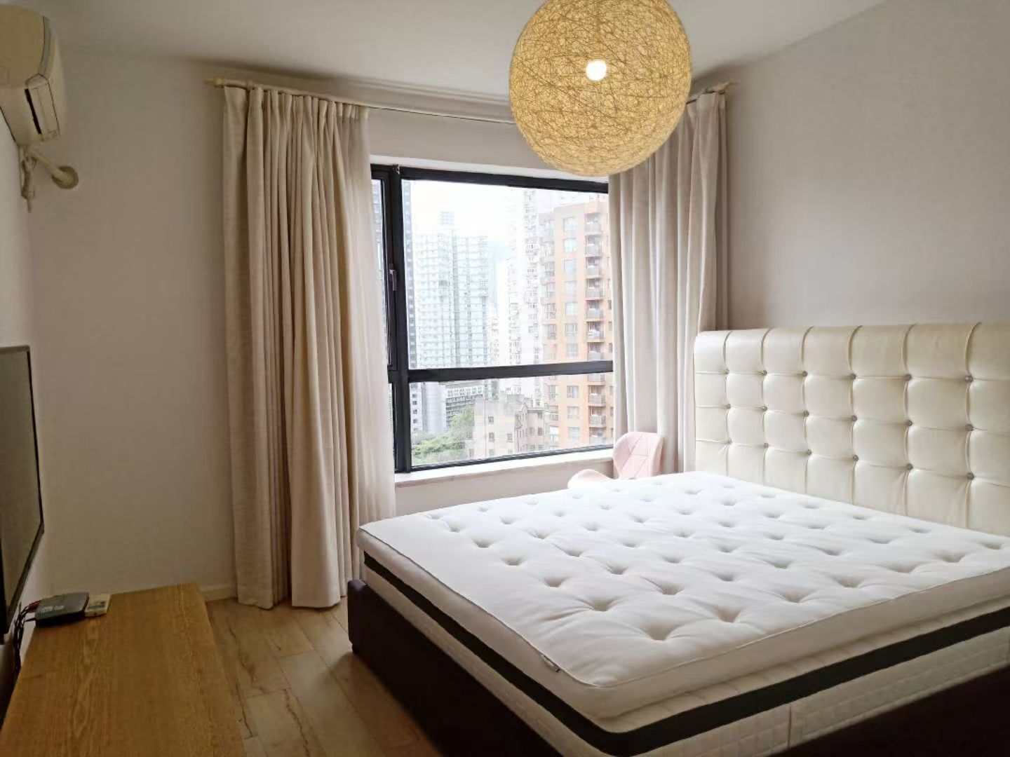 territory-shanghai-apartment-for rent-2-bed-1-bath-jingan-shanghai-rentals (4) 2-bed, 2-living, 1-bath unit at Territory Shanghai. 118 sqm, south-facing balcony, central Jing'an location near Nanjing West Road. 19,000 RMB/month.