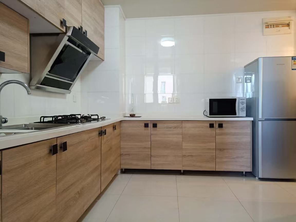territory-shanghai-apartment-for rent-2-bed-1-bath-jingan-shanghai-rentals (7) 2-bed, 2-living, 1-bath unit at Territory Shanghai. 118 sqm, south-facing balcony, central Jing'an location near Nanjing West Road. 19,000 RMB/month.