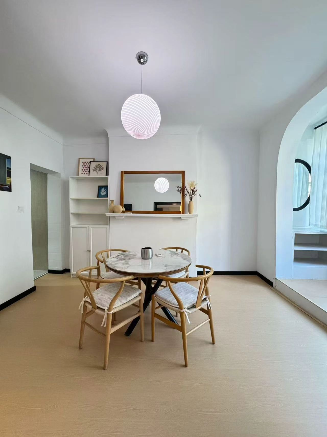 wuyuan-road-lane-house-ffc-1-bed-1-bath-shanghai-rentals (1) 1-bed, 1-bath heritage unit on Wuyuan Road. South-facing bedroom and living room, bright, one unit per floor, owner direct. 9,800 RMB/month.