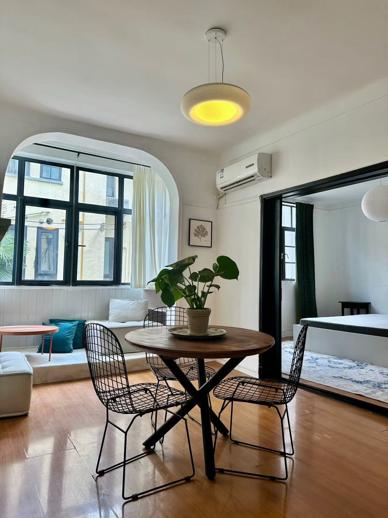 wuyuan-road-lane-house-ffc-1-bed-1-bath-shanghai-rentals (3) 1-bed, 1-bath heritage unit on Wuyuan Road. South-facing bedroom and living room, bright, one unit per floor, owner direct. 9,800 RMB/month.